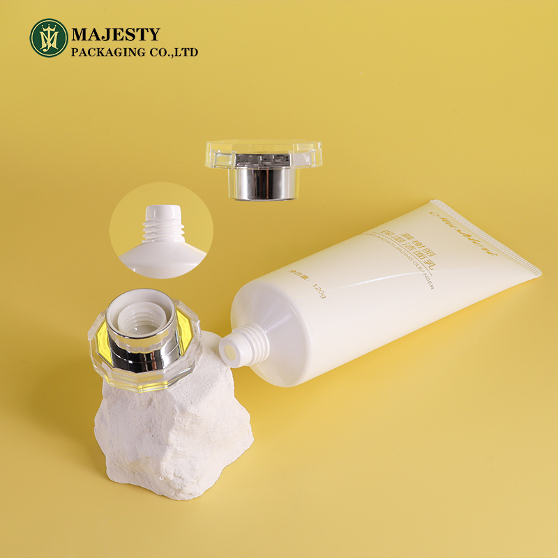 Facial Cleanser Plastic Tube