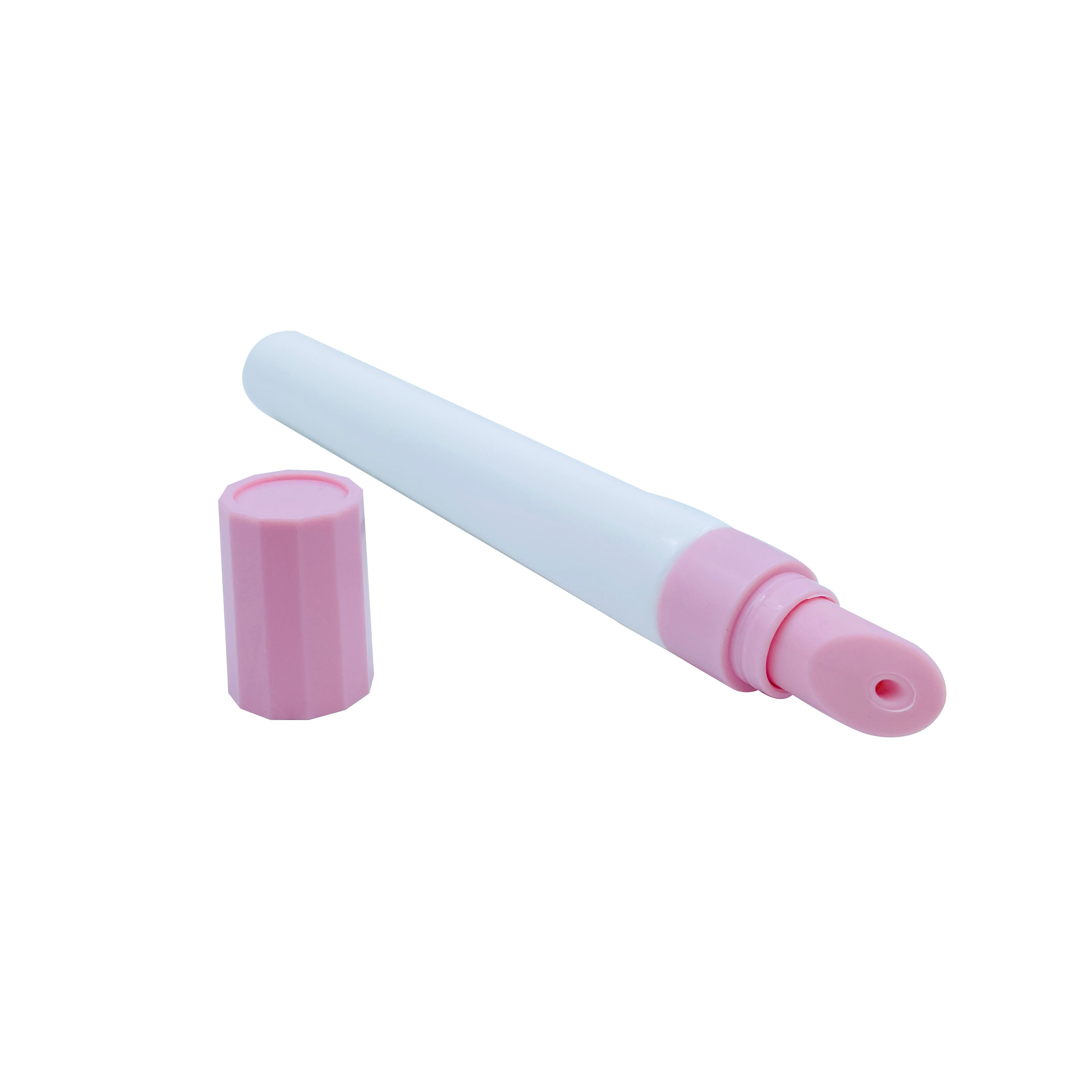 Customized Empty Lip Gloss Containers 15ml 20ml 30ml Plastic Lip Tubes with Silicone Tip for Lip Balm Cosmetic Packaging